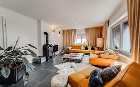 Boutique Ferienhaus mit Garten und Bergblick